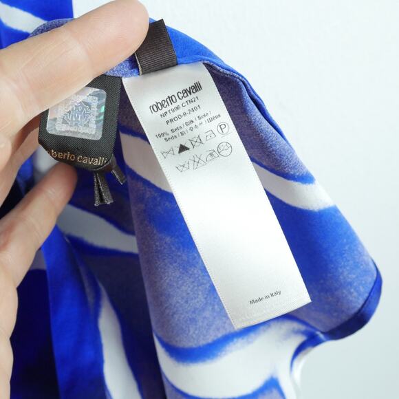 Roberto Cavalli 48 Blouse 100% Silk Blue Print Statement Sleeve Luxury Elegant - Picture 10 of 12